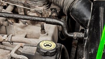 El anticongelante controla los cambios térmicos y equilibrando la temperatura del motor