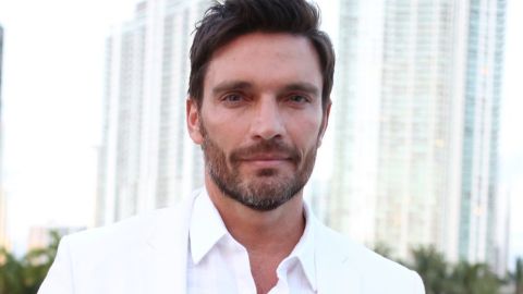 Julián Gil.