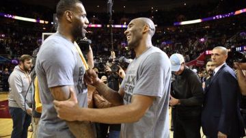 Dos estrellas de la NBA, Kobe Bryant y LeBron James se enfrentaron por última vez en Cleveland.