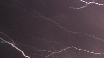 Los rayos suelen alcanzar al objeto más cercano que esté al aire libre.