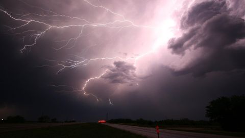 Los rayos suelen alcanzar al objeto más cercano que esté al aire libre.