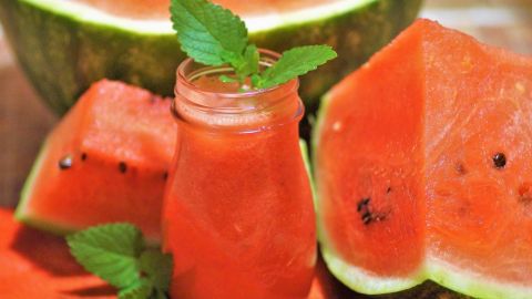 El exceso de azúcar en la sangre está asociado con el estrés oxidativo y la inflamación, la resistencia a la insulina, los perfiles de colesterol poco saludables y la diabetes tipo 2.