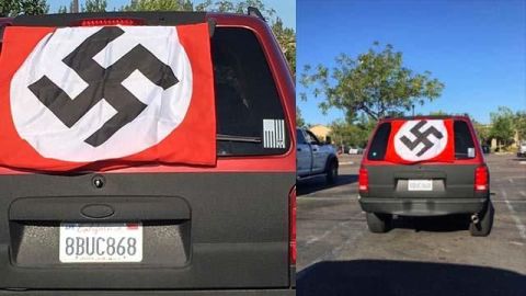 Camioneta con la bandera nazi.