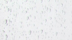 La niña murió por falta de alimento y deshidratación.