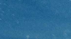 El niño no se percató lo que había detrás de él.