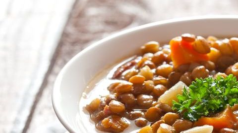 sopa de lentejas