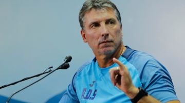El técnico del Cruz Azul cambió las críticas por los elogios.