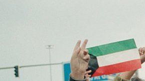 Jóvenes celebrando la liberación de Kuwait en 1991.