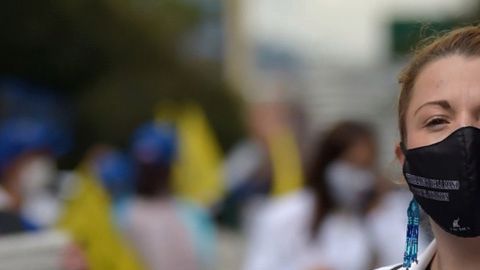 Las protestas contra la Ley 100, pilar del sistema de salud colombiano, han vuelto con la pandemia.