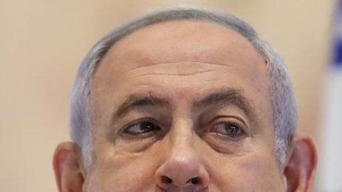 Benjamín Netanyahu y el príncipe heredero Mohammed bin Zayed