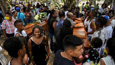 113962518_funeral