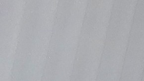 Centro comercial semi vacío sin tiendas abiertas en el Bajo Manhattan