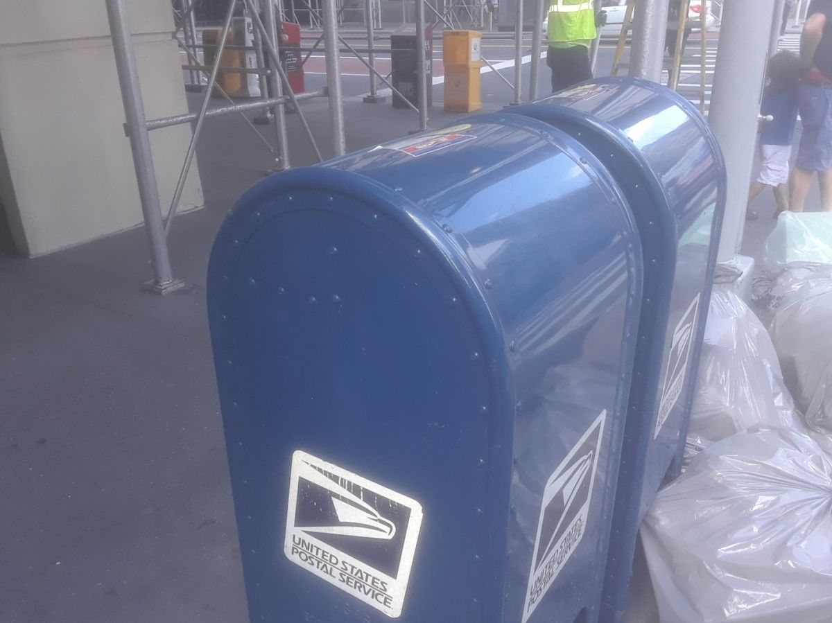 Buzón de correo USPS en Manhattan