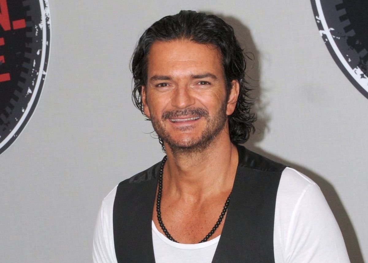 VIDEO: Nobody recognized it!  Ricardo Arjona began to sing inside the New York subway, but went unnoticed