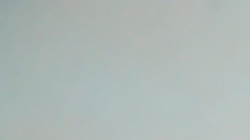 Vehículos destruidos por la explosión en Beirut.