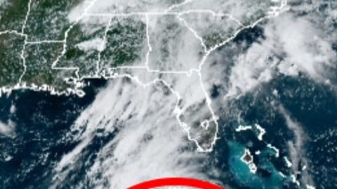 Pocas veces dos tormentas llegan al Golfo de México al mismo tiempo.