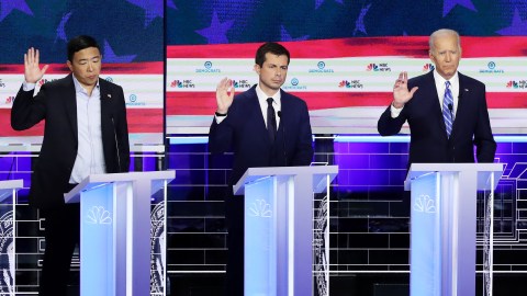 Andrew Yang, Pete Buttigieg y Joe Biden.