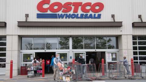 Costco se libra de pagar $21 millones de dólares por la venta de anillos falsos de "Tiffany"