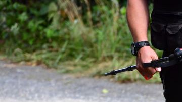 El policía fue suspendido.