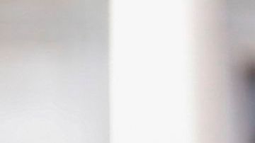 Jacob Blake padre (centro) habla con los medios.