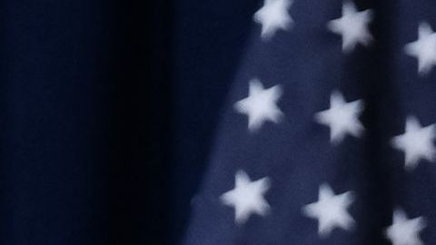 Harris criticó el manejo de la pandemia por Trump.