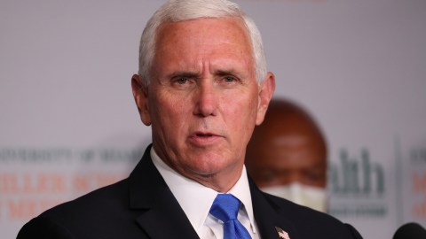 Mike Pence presiona al Congreso para aprobar un paquete de ayuda