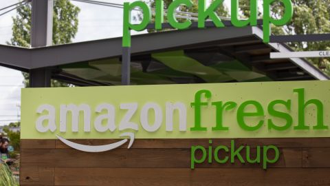 Amazon Fresh abre su primer tienda de comestibles en Los Ángeles