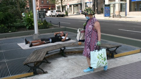 500 desamparados pernoctan en 10 cuadras del Upper West Side.