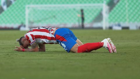 Cristian Calderón de las Chivas.