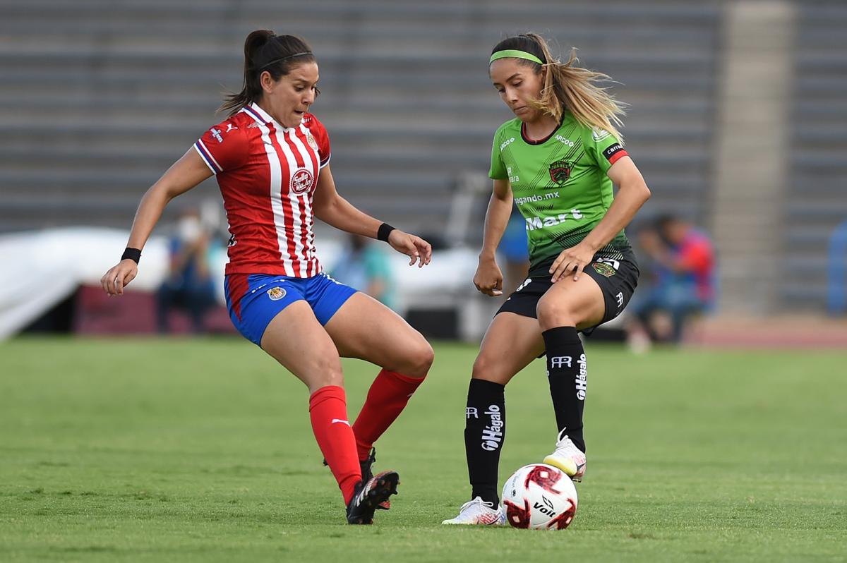 VIDEO: El error más chusco de un árbitro en lo que va del año sucedió en el  fútbol femenil mexicano - El Diario NY