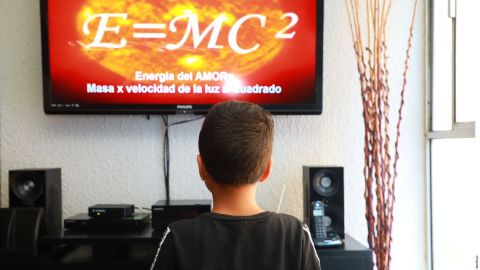 Las clases serán por televisión y en línea.