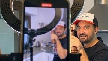 Javi Rosemberg es un locutor apasionado de la cocina.
