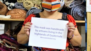 Las artesanas guatemaltecas de Mercado Global han añadido máscaras a su oferta./Mercado Global, Cortesía