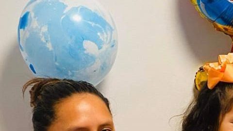 En una reciente fiesta familiar junto a sus hijos y esposo.