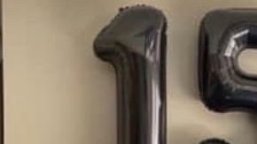 Brenda Martínez junto a sus hijos.