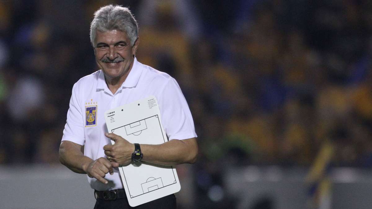 Historico Tuca Ferretti Llego A 500 Partidos Como Dt De Tigres El Diario Ny