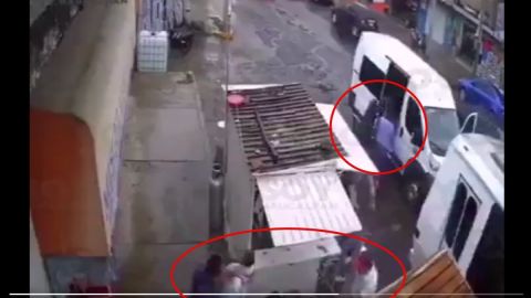 VIDEO: Caen 4 jovencitos con 79 dosis de marihuana y cocaína, así los capturaron