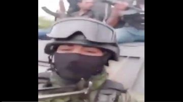 VIDEO: Cárteles Unidos retan al Mencho a bordo de una camioneta monstruo