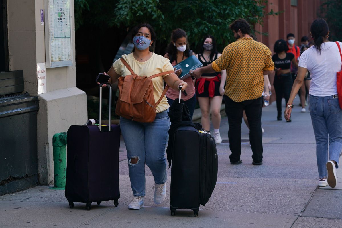 Los CDC actualizan constantemente el nivel de riesgo para viajar a países en el extranjero.