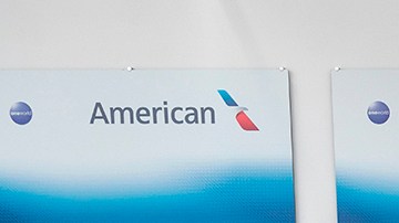 Varias aerolíneas se han visto obligadas a suspender o despedir a buena parte de su personal.