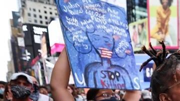 Marcha el lunes en Times Sq, NYC