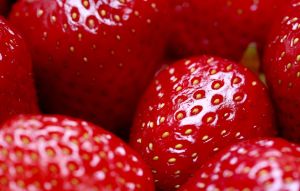 Por qué comer fresas puede reducir el riesgo de un infarto