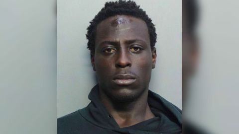 Fenqwavious López tiene 22 años y es residente en Miami.