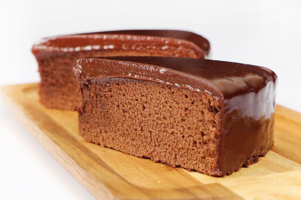 Añadir un poco de café a mezcla de pan de chocolate, amplificará el sabor del cacao.
