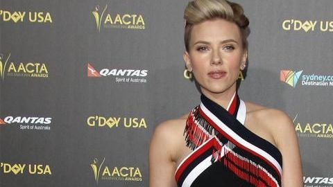 scarlett johansson primer auto