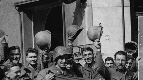 Tras la caída del Tercer Reich, miles de nazis huyeron a través de las ratlines.