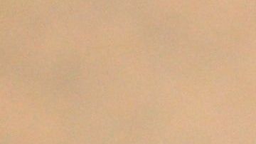 Autoridades afirman que más de 2,500 bomberos trabajan para controlar el fuego.