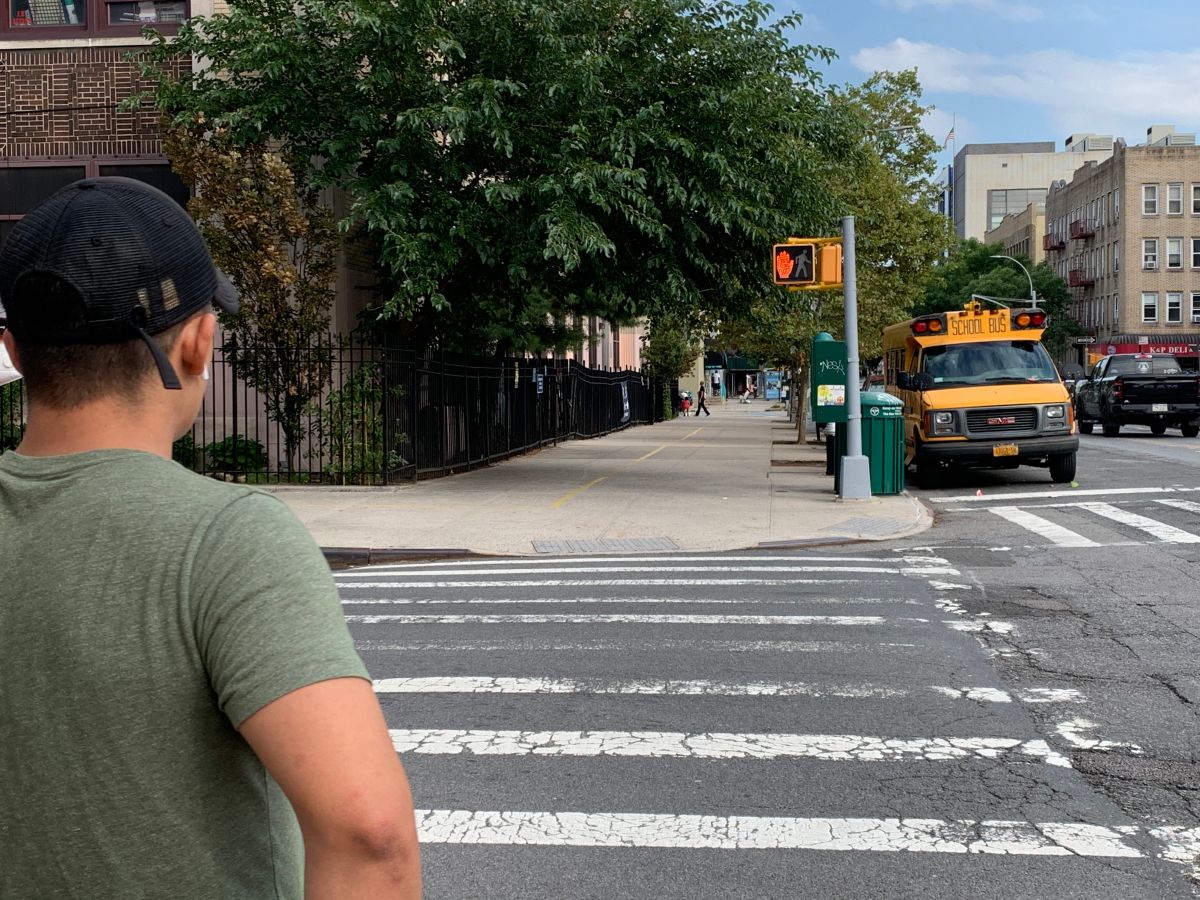 Preocupación por futuro de estudiantes desamparados de Nueva York de cara al inicio del año escolar