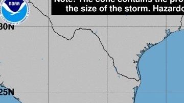 Nana llegó a Belice como huracán que volvió a degradarse.