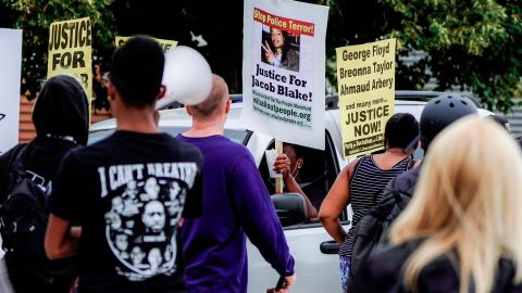 Los siete disparos de un policía a Jacob Blake avivaron la agitación social.